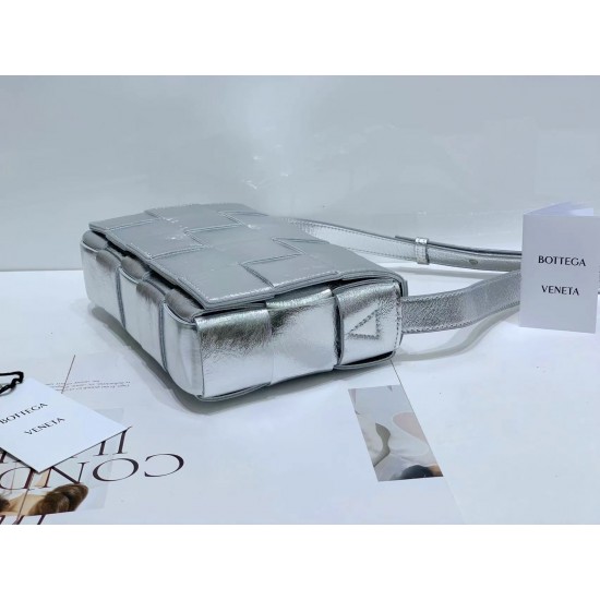 Bottega Veneta Cassette Bottega Veneta Cassette