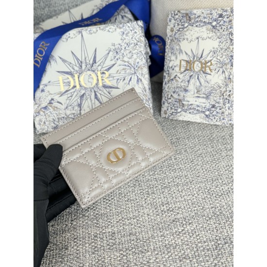 Dior Caro