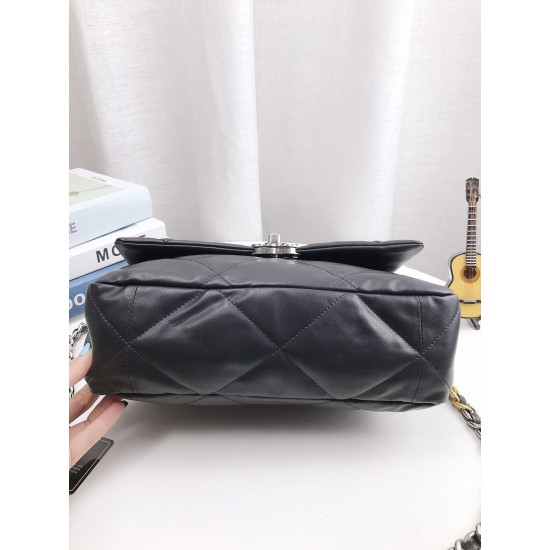 CHANEL 19 BAG