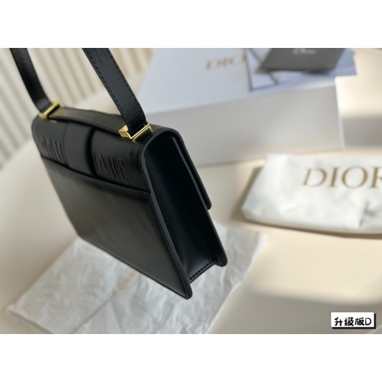 Dior Montaigne