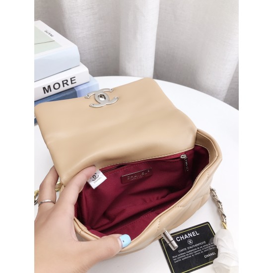 CHANEL 19 BAG