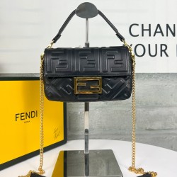 FENDI Baguette