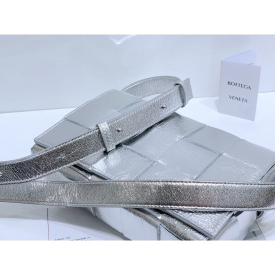 Bottega Veneta Cassette Bottega Veneta Cassette
