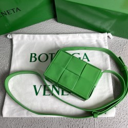 Bottega Veneta ​‍Cassette