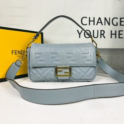 FENDI Baguette