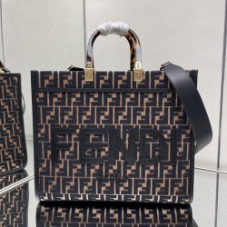 FENDI Tote Bags