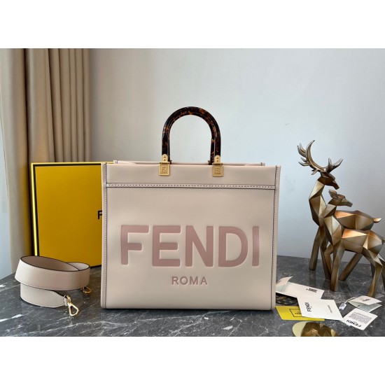 FENDI Tote Bags