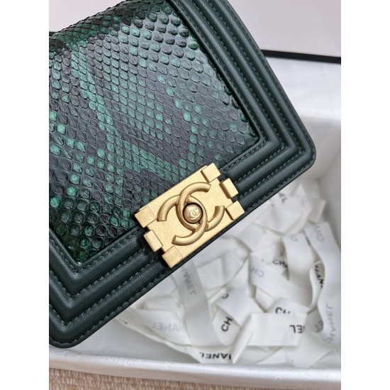 CHANEL BOY BAG