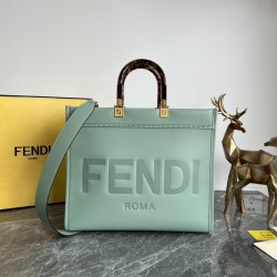 FENDI Tote Bags