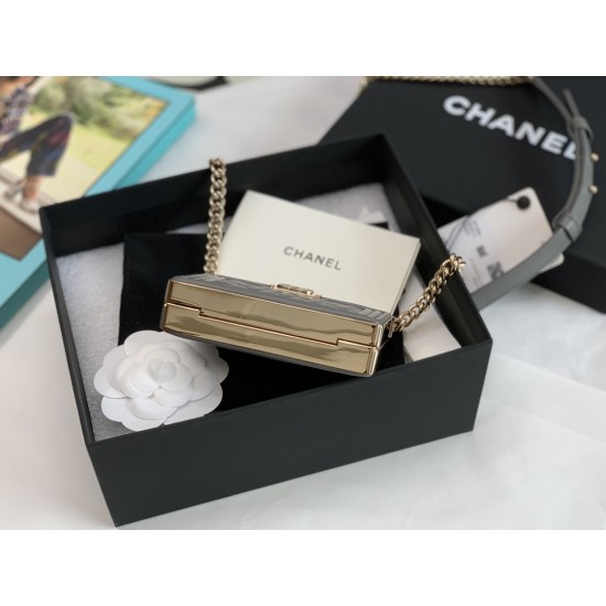 CHANEL BOY BAG