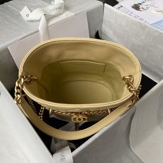 CHANEL BUCKET