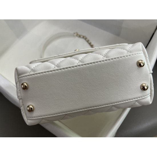 CHANEL COCO HANDLE