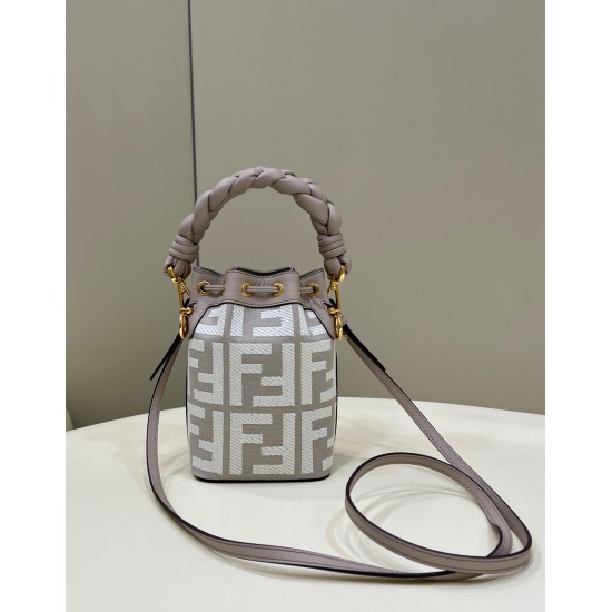 FENDI Bucket Bags