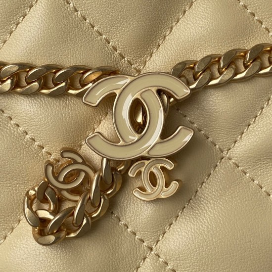 CHANEL BUCKET