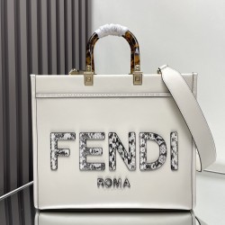 FENDI Tote Bags