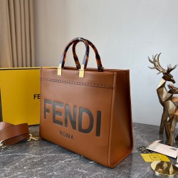 FENDI Tote Bags