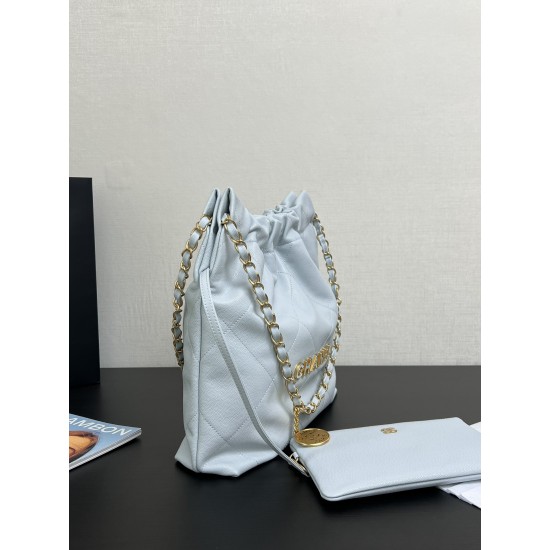 CHANEL 22 Bag