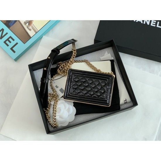 CHANEL BOY BAG