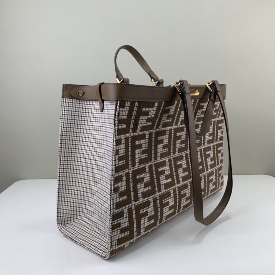 FENDI Tote Bags