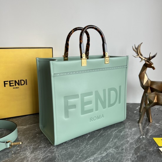 FENDI Tote Bags