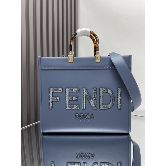 FENDI Tote Bags