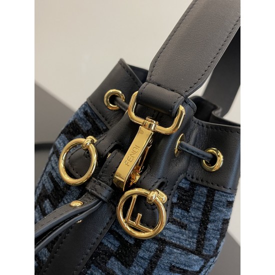 FENDI Bucket Bags