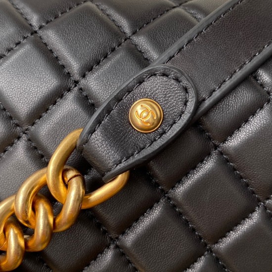 CHANEL BOY BAG