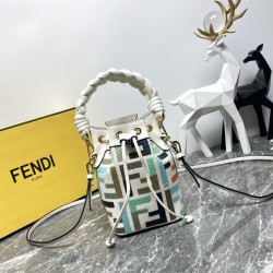 FENDI Bucket Bags