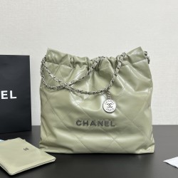 CHANEL 22 Bag