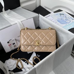 CHANEL BOY BAG