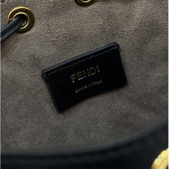 FENDI Bucket Bags