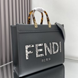 FENDI Tote Bags