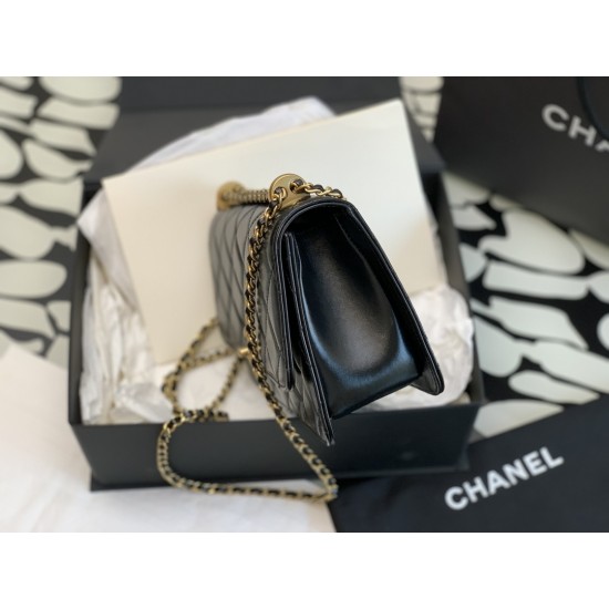 CHANEL BOY BAG