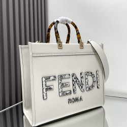 FENDI Tote Bags