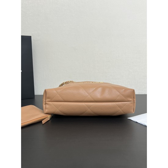 CHANEL 22 Bag