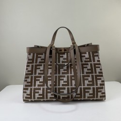 FENDI Tote Bags