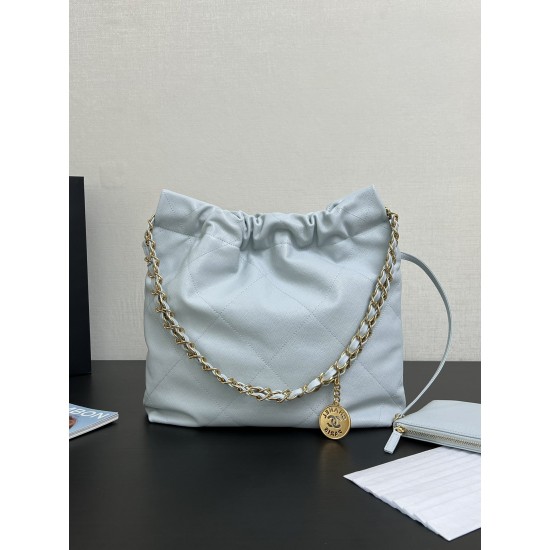 CHANEL 22 Bag