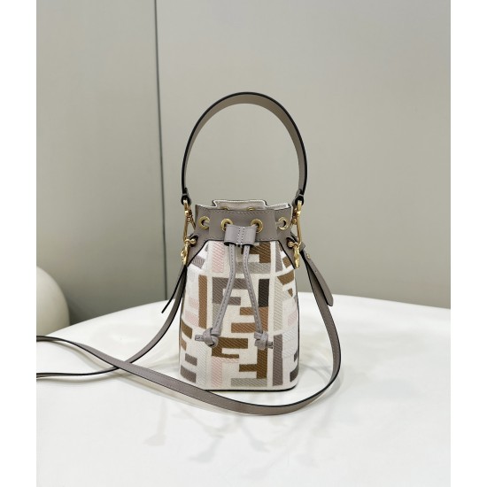 FENDI Bucket Bags