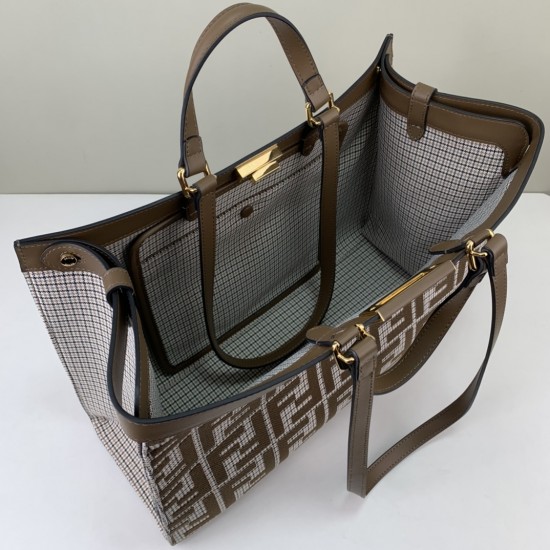 FENDI Tote Bags