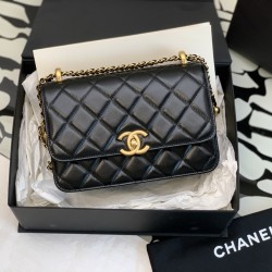 CHANEL BOY BAG