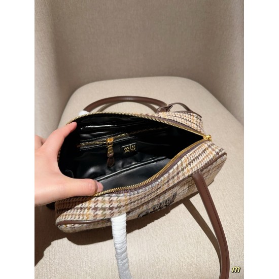 MiuMiu BAGS