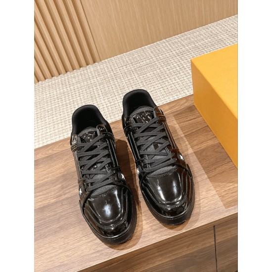 LV Trainer Sneaker