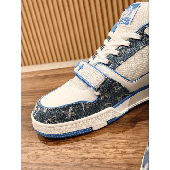 LV Trainer Sneaker