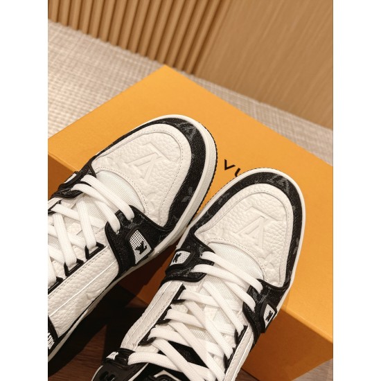 LV Trainer Sneaker