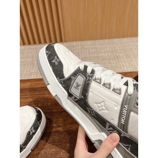 LV Trainer Sneaker