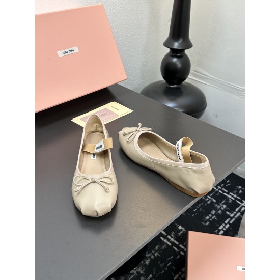 MIUMIU Ballerinas