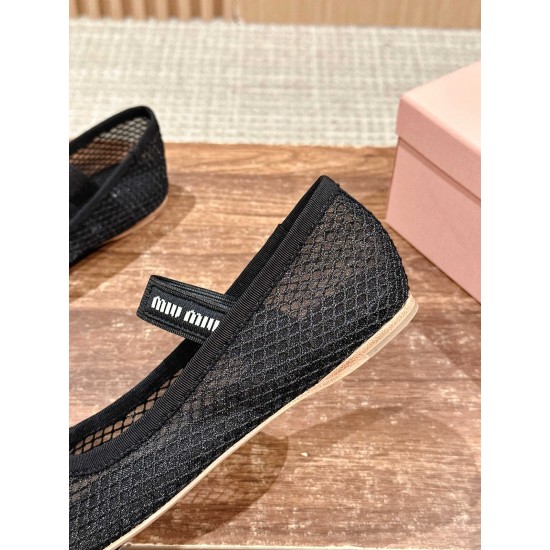 MIUMIU Ballerinas