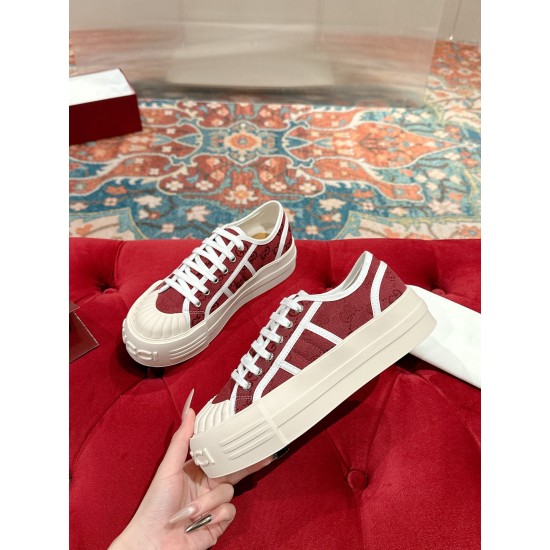 Gucci Sneakers