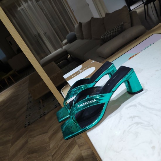 Balenciaga slippers Balenciaga slippers