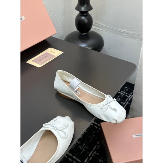 MIUMIU Ballerinas